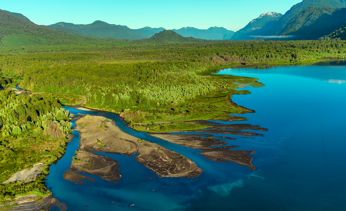 Parques Nacionales Pumalín Douglas Tompkins y Patagonia pasan oficialmente al Estado de Chile