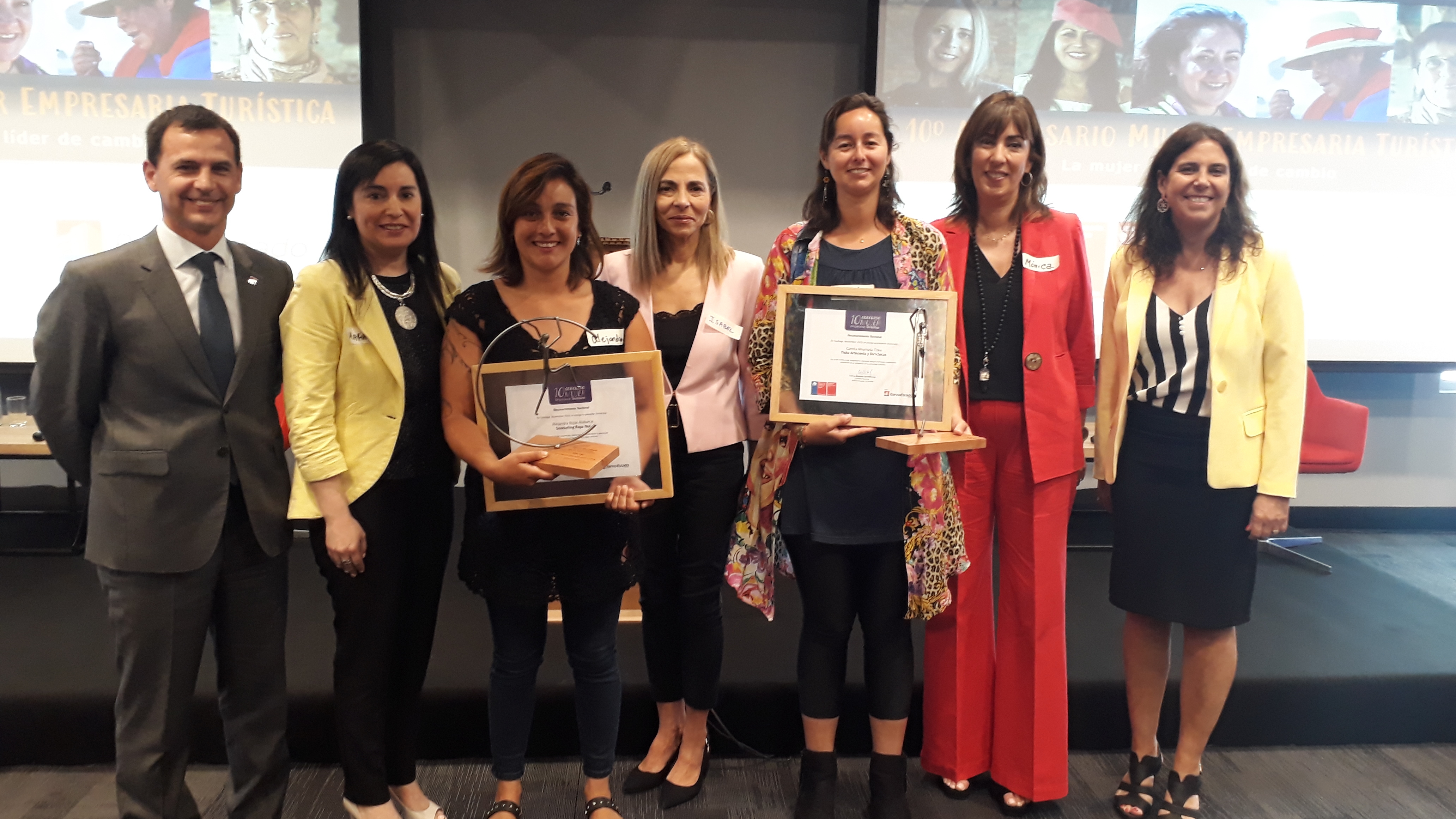 Emprendedoras de Caldera y Rapa Nui son las ganadoras del concurso Mujer Empresaria Turística en su décima edición
